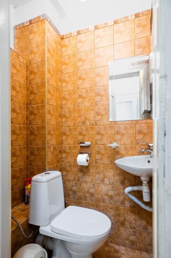 Sofia'S Vintage Gem: Spacious 2Bd Flat On Solunska Appartement Buitenkant foto